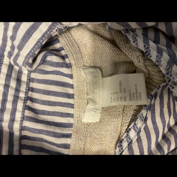 Sweater - Picture 3 of 3